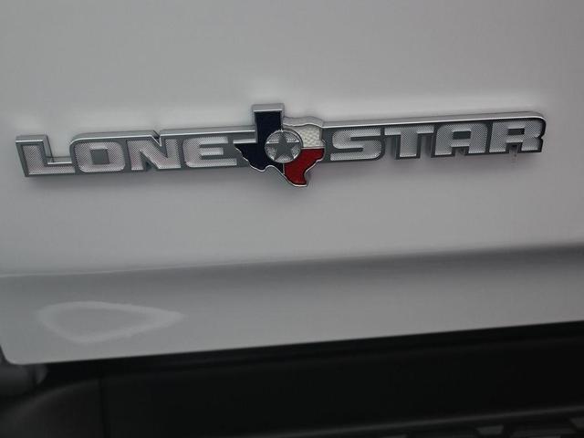 Photo of 2025 Bright White Clearcoat RAM 1500