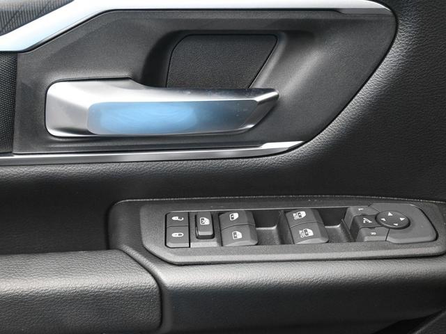 Photo of 2025 Billet Silver Metallic Clearcoat RAM 1500