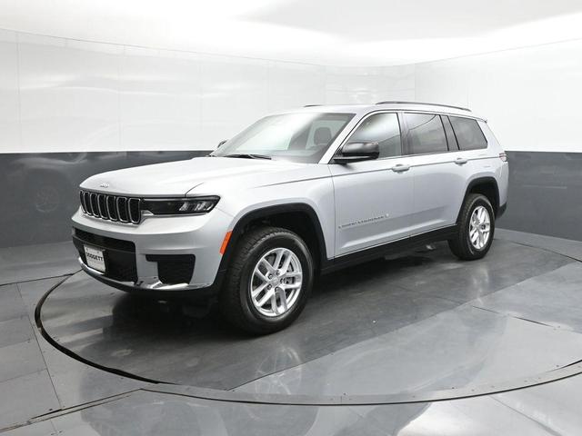 Photo of 2025 Silver Zynith Jeep Grand Cherokee L