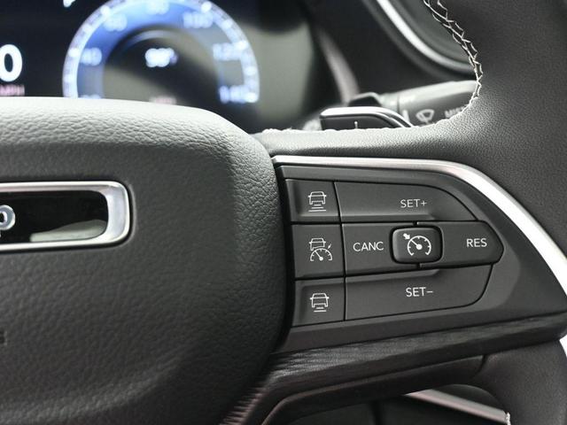 Photo of 2025 Silver Zynith Jeep Grand Cherokee L