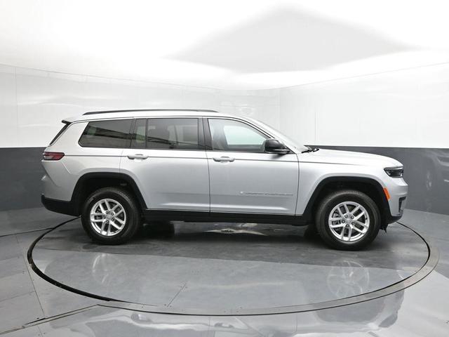 Photo of 2025 Silver Zynith Jeep Grand Cherokee L