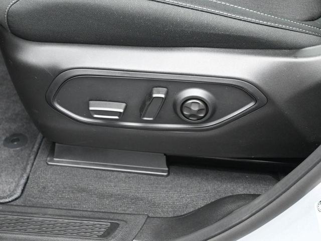 Photo of 2025 Silver Zynith Jeep Grand Cherokee L