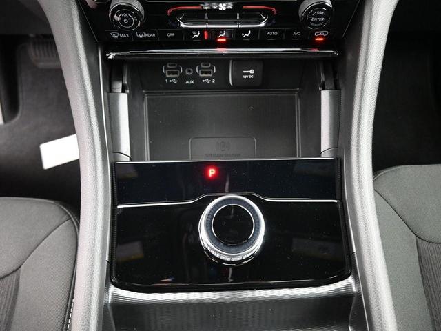 Photo of 2025 Silver Zynith Jeep Grand Cherokee L
