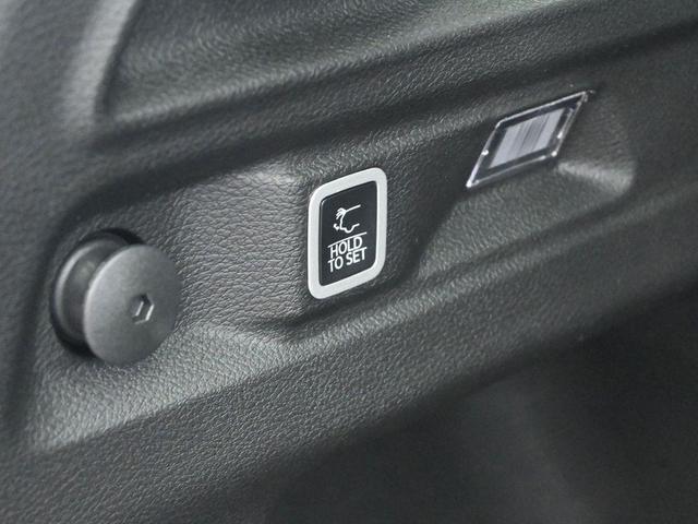 Photo of 2025 Silver Zynith Jeep Grand Cherokee L