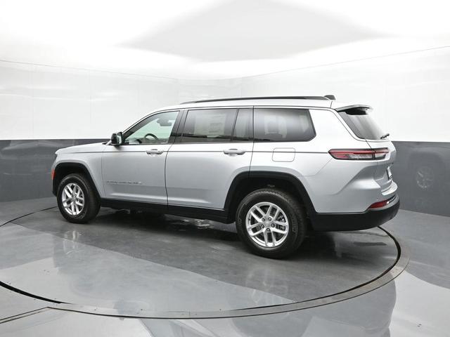 Photo of 2025 Silver Zynith Jeep Grand Cherokee L