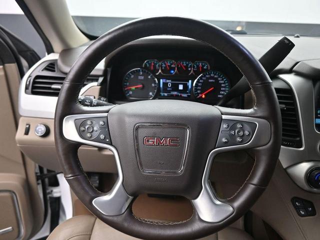 Photo of 2017 Summit White GMC Yukon