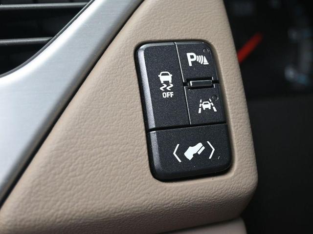 Photo of 2017 Summit White GMC Yukon