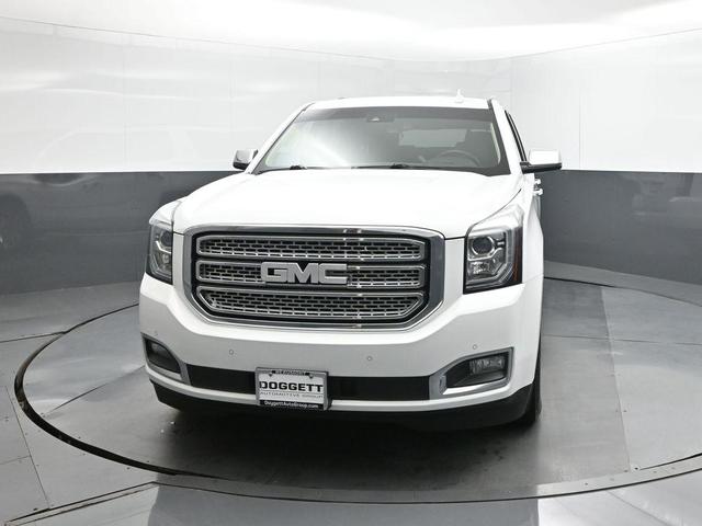 Photo of 2017 Summit White GMC Yukon
