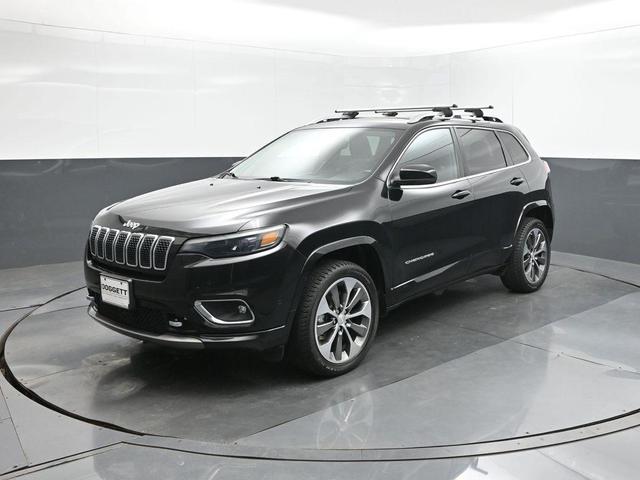 Photo of 2019 Diamond Black Jeep Cherokee