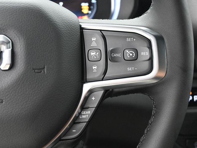 Photo of 2025 Bright White Clearcoat RAM 1500