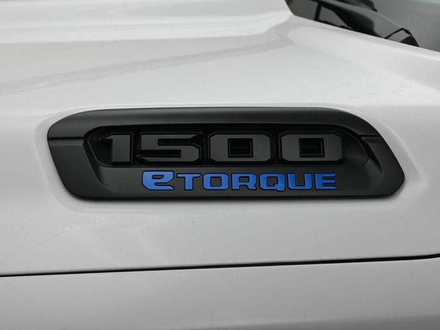 Photo of 2025 Bright White Clearcoat RAM 1500