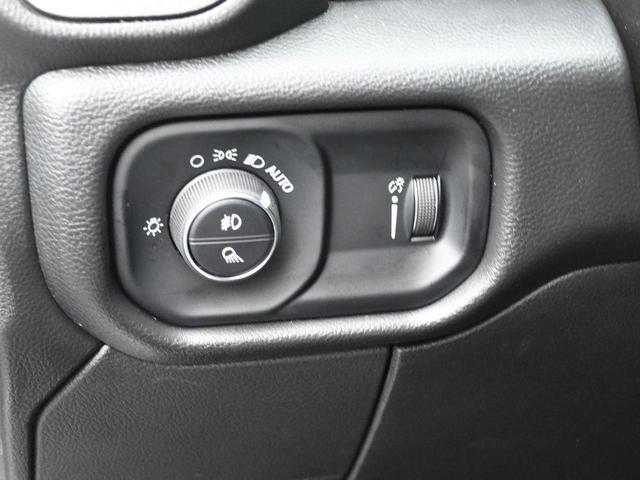 Photo of 2025 Bright White Clearcoat RAM 2500