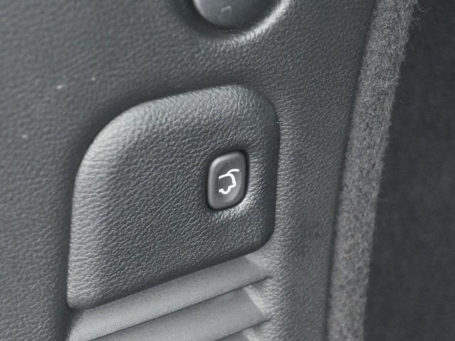 Photo of 2025 White Knuckle Clearcoat Dodge Durango