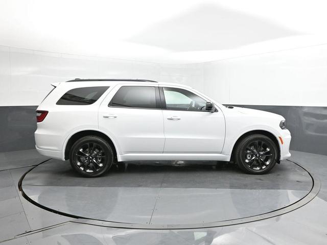 Photo of 2025 White Knuckle Clearcoat Dodge Durango