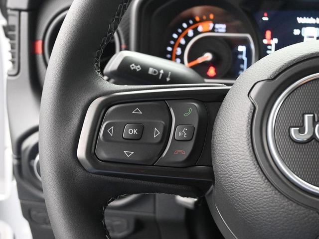 Photo of 2025 Bright White Clearcoat Jeep Wrangler