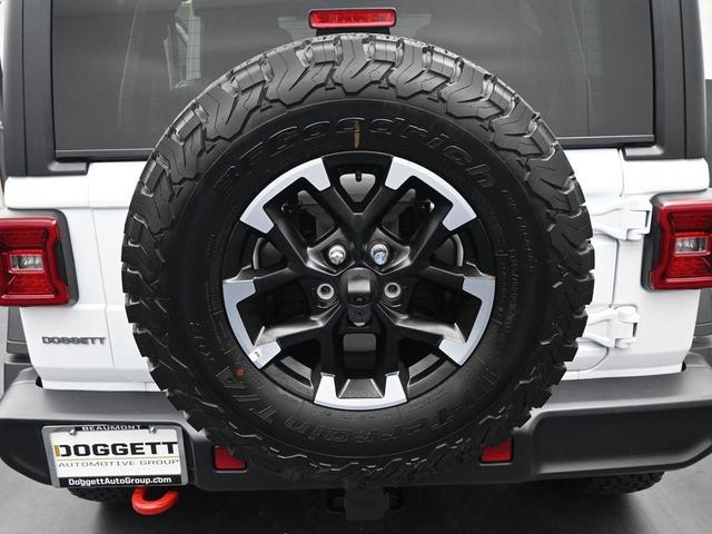 Photo of 2025 Bright White Clearcoat Jeep Wrangler