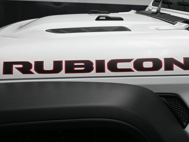 Photo of 2025 Bright White Clearcoat Jeep Wrangler