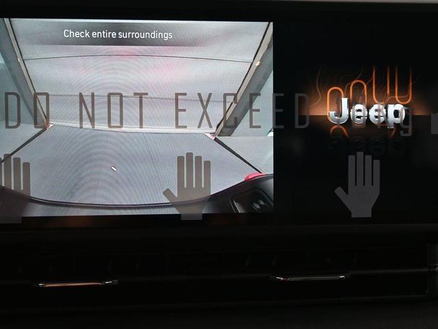 Photo of 2025 Anvil Clearcoat Jeep Gladiator