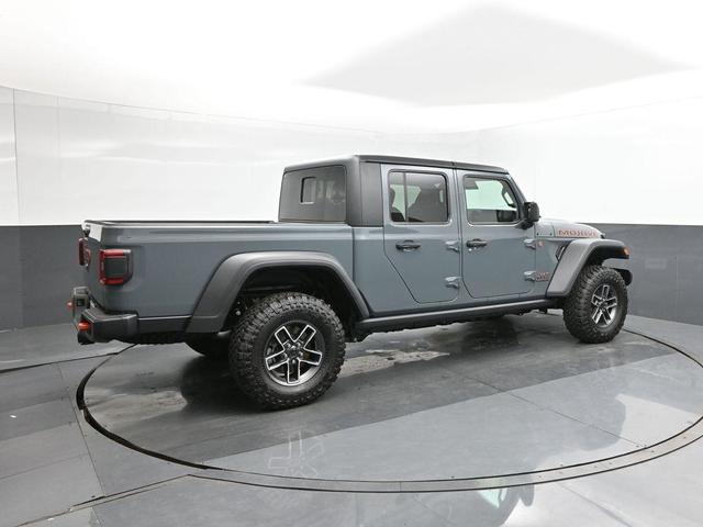 Photo of 2025 Anvil Clearcoat Jeep Gladiator