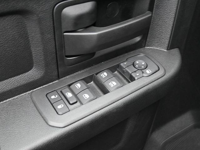 Photo of 2025 Granite Crystal Clearcoat Metallic RAM 2500