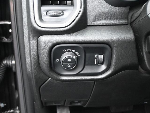 Photo of 2025 Granite Crystal Clearcoat Metallic RAM 2500