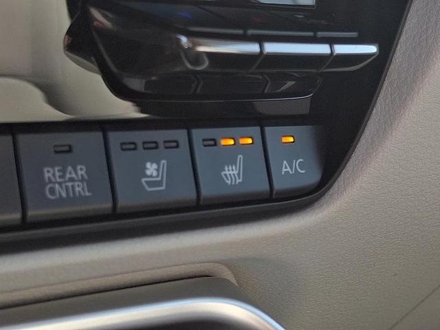 Photo of 2025 Rhodium Mazda CX-90