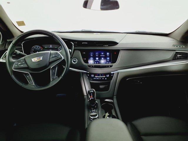 Photo of 2022 Latte Metallic Cadillac XT5