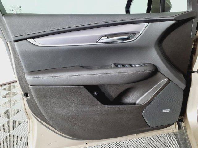 Photo of 2022 Latte Metallic Cadillac XT5