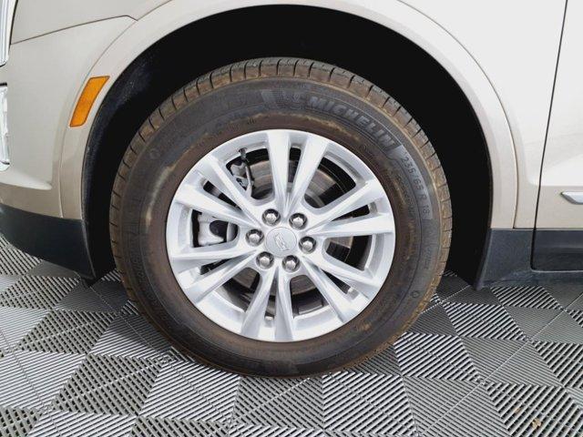 Photo of 2022 Latte Metallic Cadillac XT5
