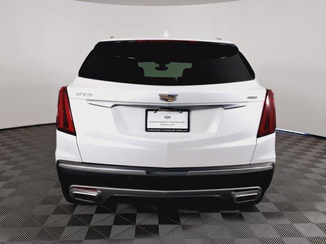 Photo of 2022 Crystal White Tricoat Cadillac XT5