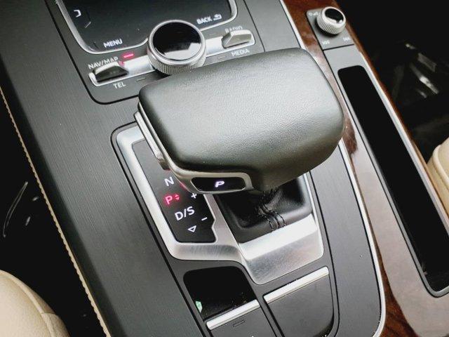 Photo of 2018 Ibis White Audi Q5