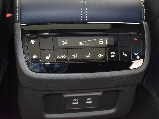 Photo of 2026 Radiant White INFINITI QX60