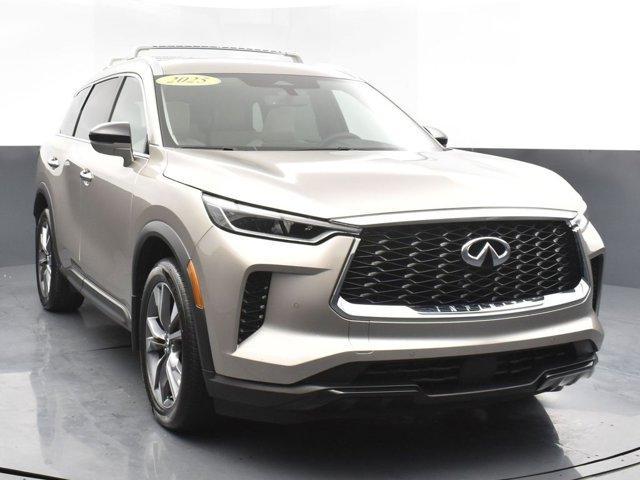 Photo of 2025 Warm Titanium INFINITI QX60
