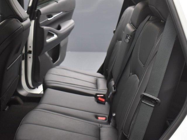 Photo of 2025 Majestic White INFINITI QX60