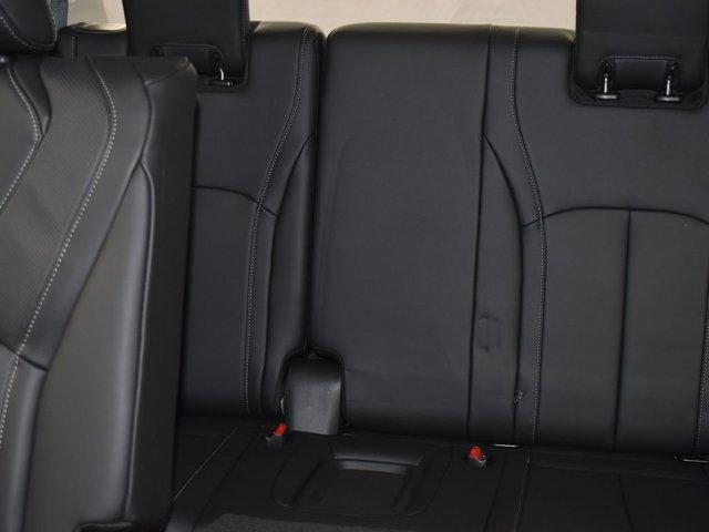 Photo of 2025 Majestic White INFINITI QX60