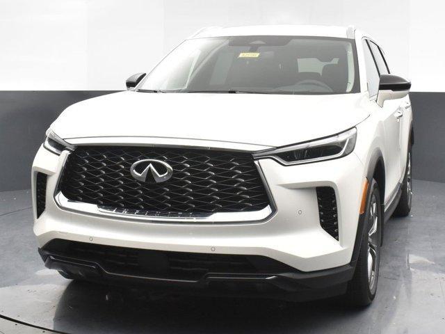 Photo of 2025 Majestic White INFINITI QX60