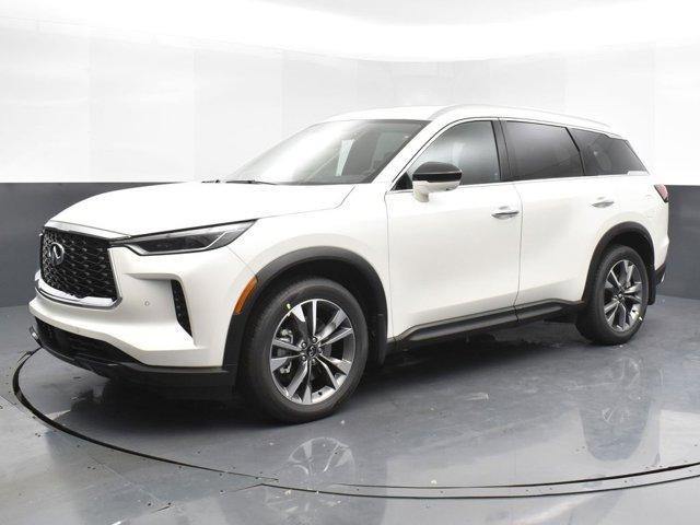 Photo of 2025 Majestic White INFINITI QX60