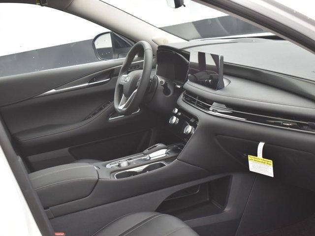 Photo of 2025 Majestic White INFINITI QX60