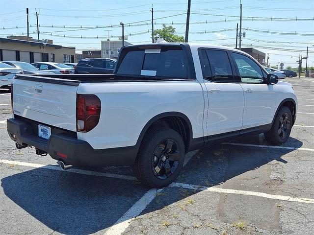 Photo of 2025 Platinum White Pearl Honda Ridgeline
