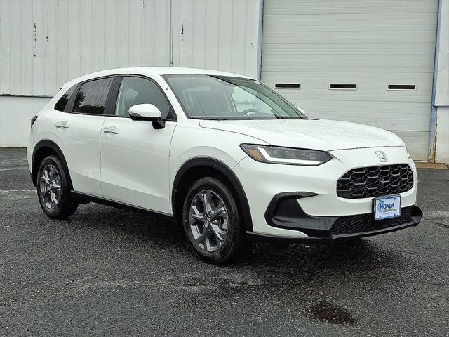 Photo of 2026 Platinum White Pearl Honda HR-V