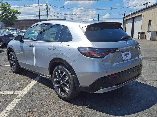 Photo of 2026 Solar Silver Metallic Honda HR-V