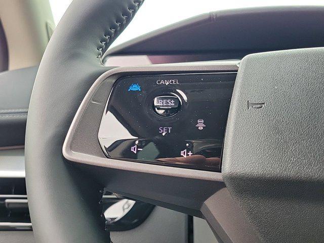 Photo of 2025 Everest White Pearl Tricoat/Super Black Nissan Murano