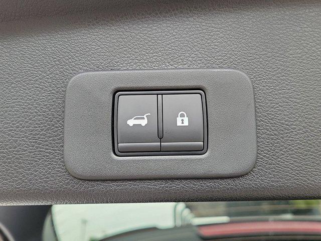 Photo of 2025 Everest White Pearl Tricoat/Super Black Nissan Murano