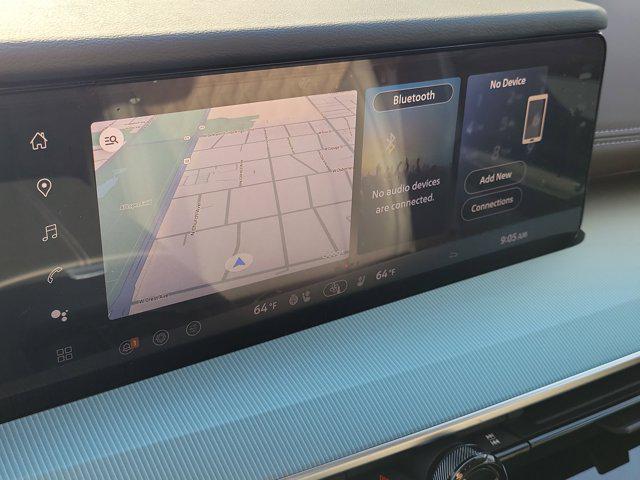 Photo of 2025 Deep Ocean Blue Pearl/Super Black Nissan Murano