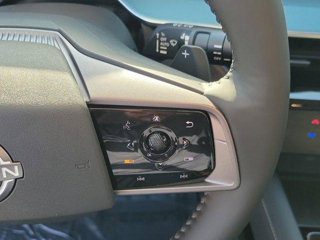 Photo of 2025 Deep Ocean Blue Pearl/Super Black Nissan Murano