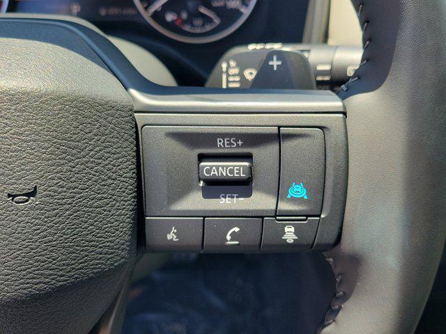 Photo of 2025 Everest White Pearl Nissan Rogue