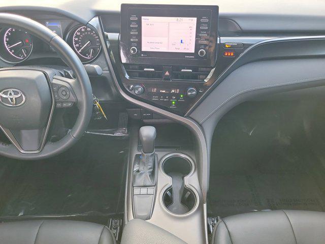 Photo of 2022 White Toyota Camry