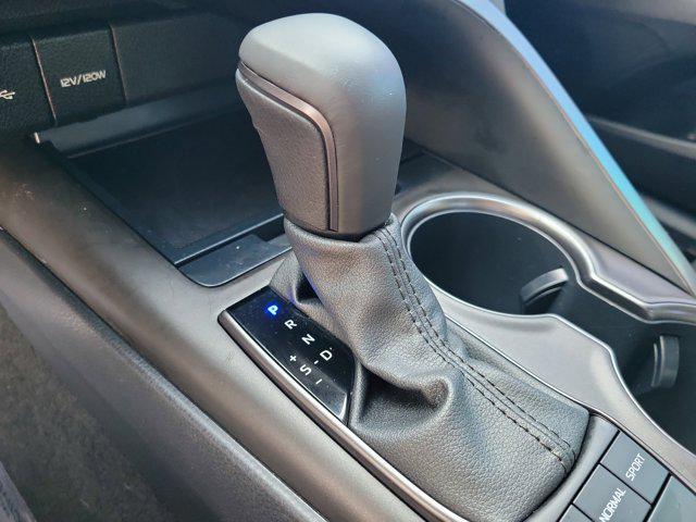 Photo of 2022 White Toyota Camry
