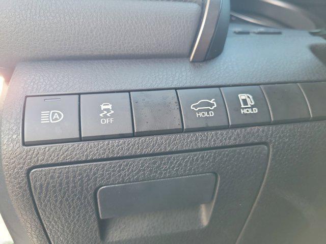 Photo of 2022 White Toyota Camry
