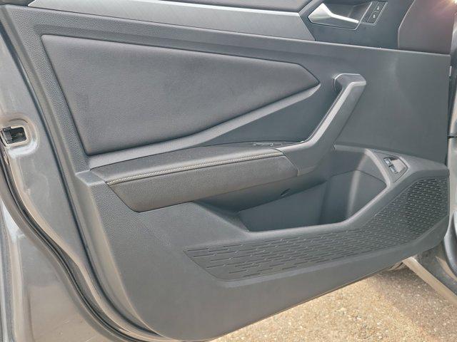 Photo of 2024 Deep Black Pearl Volkswagen Jetta